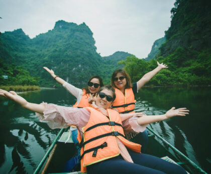 Safety First: How the Best Oahu Tours Balance Adventure with Responsibility